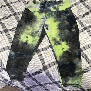 VOGO Athletica Green and Black Leggings with Tie-Dye Design